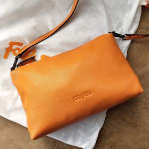 folli follie芙丽芙丽 橘色女包