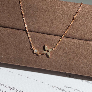 lv四叶草项链 事业草钻石锁骨链