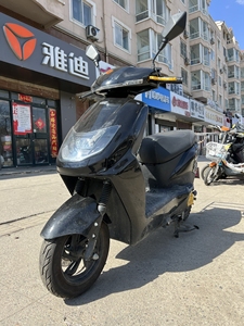 高配3拉2雅迪冠能t2,时速85-95,全顺2000w电机