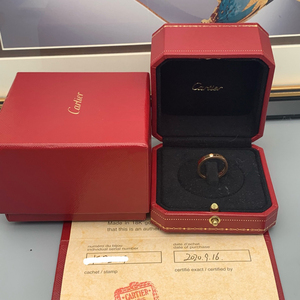 卡地亚玫瑰金带钻戒指 50码 配件:保卡 盒子 20年全套