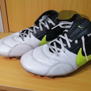 rsjd20淘宝狂人正品nike耐克the premier 3 tf 男足球鞋牛皮传奇系列