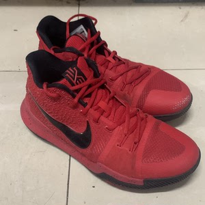 欧文3 黑红配色 成色挺新 磨损看图 保正 顺丰到付