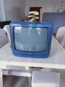 康佳14寸老式黑白电视机经典怀旧电视机,夏普14寸彩色电视机