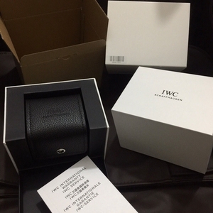 手表盒子万国表盒黑色手表包装盒皮革便捷式葡7收纳盒子全套如图