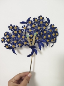 仿清代点翠球梅纹头花缠花版本,绿色配珠是玉髓