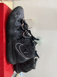 nike/耐克欧文s2 42码黑蓝大眼配色 保证正品 鞋子当