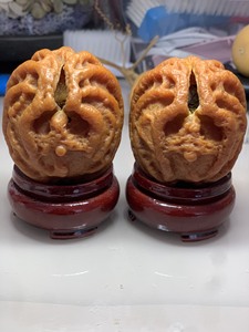 收藏文玩老物件 印尼纯野生乾坤鬼脸核桃,小众品种当年的大鬼