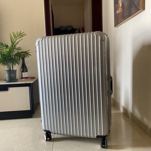 000人付款淘宝29寸旅行箱 拉杆箱 行李箱 箱子 箱包全新,uso品牌.