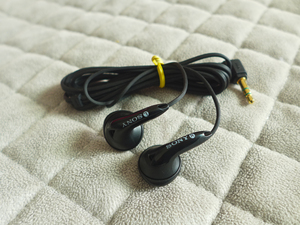 全新原装正品索尼mdr_e808经典老塞,原装正品,中国版.