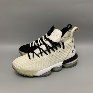 耐克 詹姆斯16黑白鸳鸯 40.5码 气垫饱满 下地2次 很