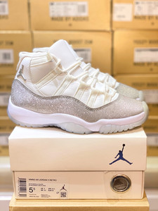 aj11 乔丹第十一代 白满天星闪粉婚鞋篮球鞋 35.5码货