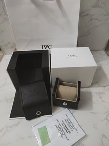 表盒全新  万国手表盒收纳盒原包装盒子单个,配套有品牌卡,说