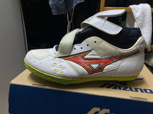 美津浓跳高钉鞋 全新42码