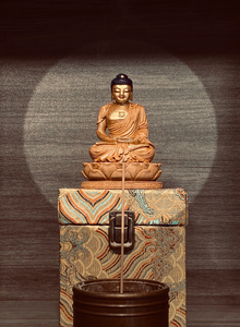 老苏工浙工金漆木雕佛像,苏工清刀老山檀释迦禅定相,印度迈索尔