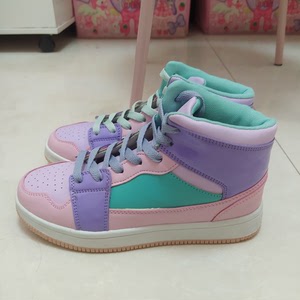 马卡龙色运动鞋软妹