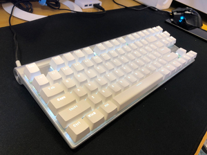 0白光樱桃红轴银轴红轴茶轴青轴背光幻彩机械键盘