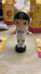 泡泡玛特职业系列二代 molly宇航员 69 (白)