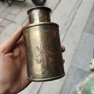 纯铜老包浆荣宝斋茶叶罐,圆柱形茶叶罐,顶部五福(蝙蝠)祝寿