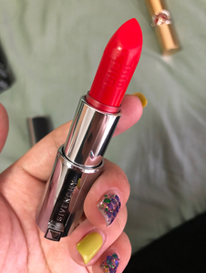 纪梵希小羊皮口红色号325 水红色