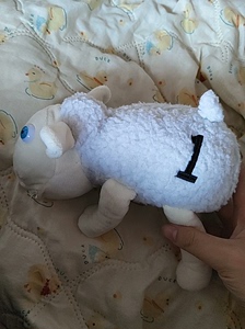 舒达床垫一号羊，纯羊毛玩偶，非贩售，床垫赠品。