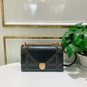 97新 dior迪奥 rama盾牌铆钉链条包 黑色中号