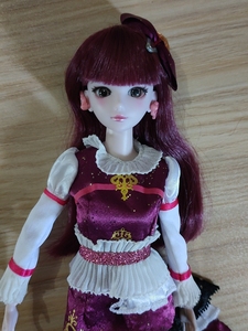 正版叶罗丽娃娃菲灵多关节28厘米,借芭比可儿娃娃名,买来不久