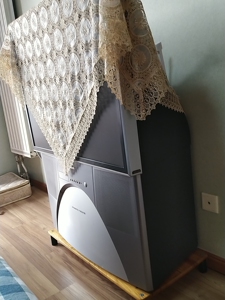 东芝梦剧场43寸背投电视机,九成新,几乎没怎么看,观看色彩o