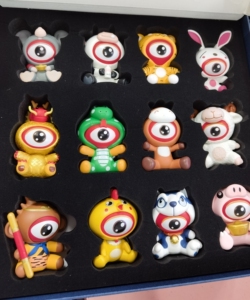 微博  新浪 十二生肖手办 全新 公仔