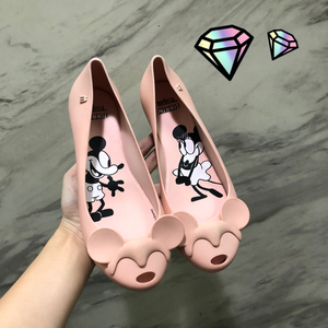 梅丽莎melissa 香水味超好闻,有果 冻的那种香甜感觉