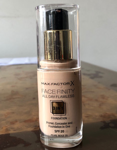 max factor蜜丝佛陀妆前乳遮瑕膏粉底液三合一spf2
