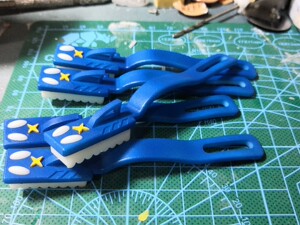 鲨鱼辣椒牙刷(带磁铁)