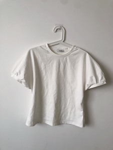 韩国罗燕roem包肩袖白色短袖T恤