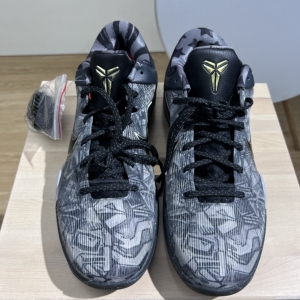 科比7大师之路(带卡片)46码 未使用原盒