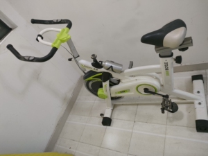 高乔动感单车   特价150元 自提