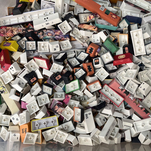 主题键帽,键帽垃圾包,30颗的价,全新,有几个瑕疵品,pbt