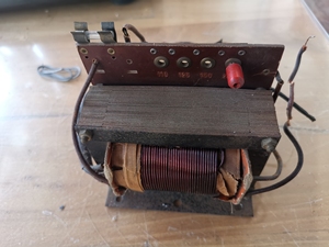 德根十寸励磁收音机电源牛,工作正常,电压双350v,灯丝6.