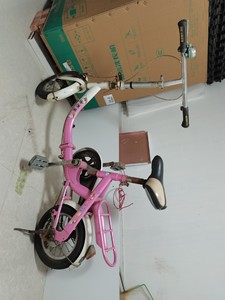 金泰美折叠自行车，闲置，孩子不骑了，车况很好，给想学车的小孩