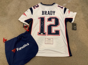 汤姆·布雷迪(tom brady)签名球衣