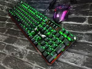 80套双飞燕f200q东方战场升级版 血手幽灵q50鼠标,网