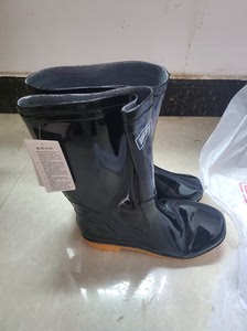 000人付款淘宝回力二手老款全橡胶雨鞋,非全新,外观无磨损.