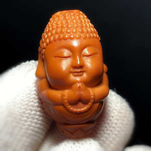 橄榄核雕作品:【拜佛如来】橄榄核单粒