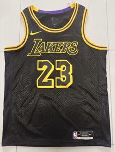 詹姆斯球衣湖人队黑色蛇纹热压球迷版篮球衣 包邮_阿里巴巴找货神器