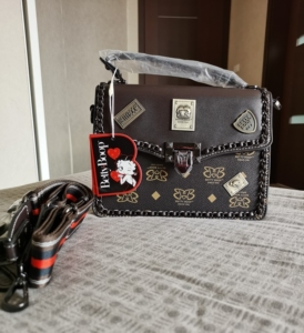 00tb352806171淘宝贝蒂女包 betty boop单肩邮差包 可拆卸手提包0人