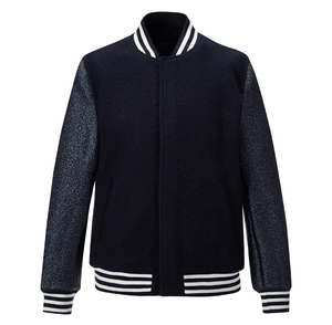 太平鸟棒球服蓝色