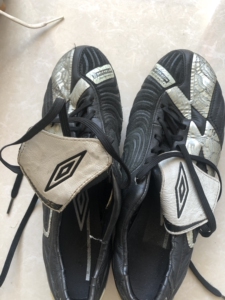 恩宝袋鼠皮足球鞋老款