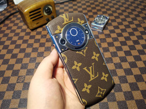 8488m4钛金手机 巴塞尔私人订制lv老花皮