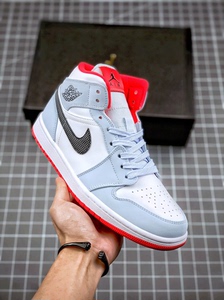 air jordan 1 mid 浅蓝中邦 aj1冰蓝