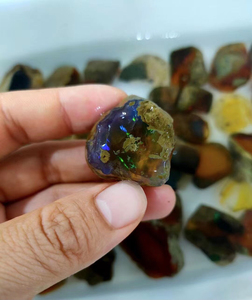 天然火彩欧泊原石摆件欧珀水晶澳彩宝矿物晶体矿石教学标本彩宝2