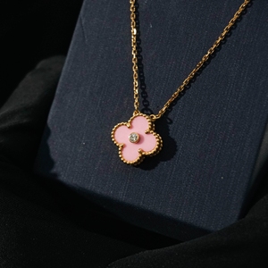 vca 梵克雅宝 粉色贝母单花项链 99新