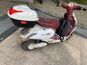 二手电动车出售,弗兰德48v20a,车况好,白色,带数显,可